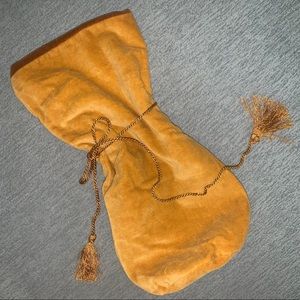 Velvet wine bottle gift bag with tassels